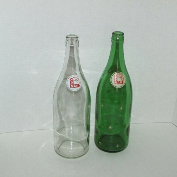 2 CYNAR Vintage Glass Soda Pop Bottles Toronto Canada Large 30 oz Green Clear - Picture 9 of 10